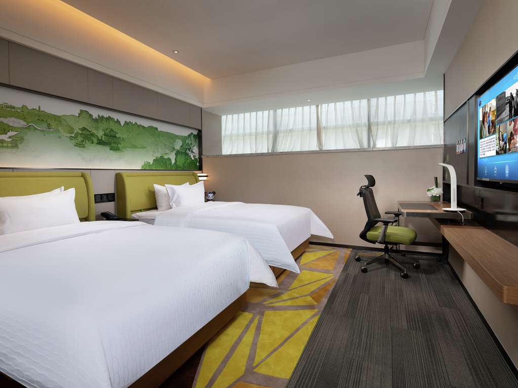 Hampton by Hilton Yangzhou Wenchang Road - Tap to explore photos