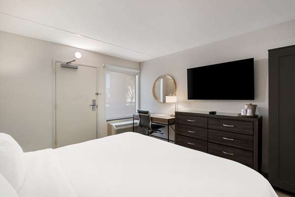  - SureStay Plus Hotel by Best Western Scottsdale