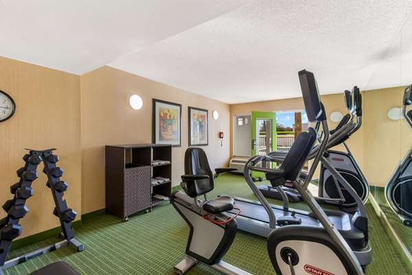 Fitness/ Exercise Room - SureStay Plus Hotel by Best Western Scottsdale