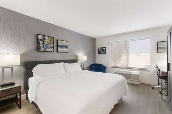  - SureStay Plus Hotel by Best Western Scottsdale