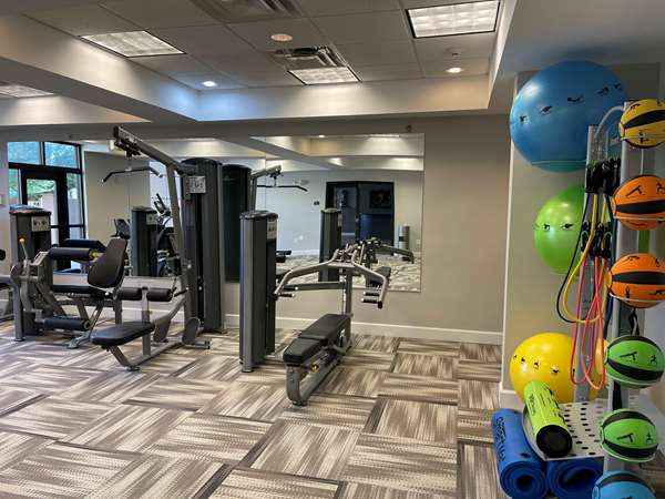 Fitness/ Exercise Room - Fountain Park Hotel