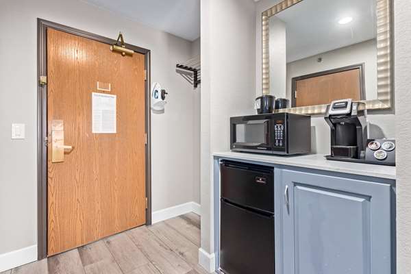  - Fountain Park Hotel