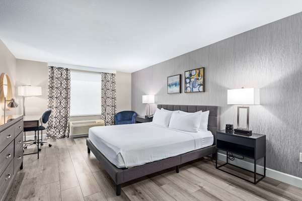  - Fountain Park Hotel