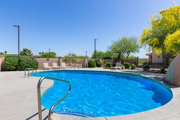 Pool - Fountain Park Hotel