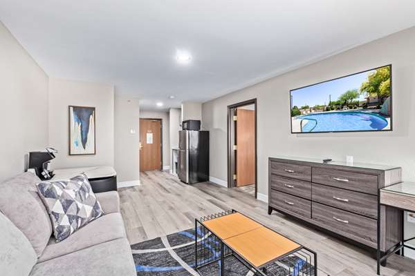  - Fountain Park Hotel