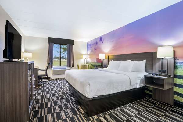  - Clarion Pointe Hotel Richmond - I-75, Exit 90