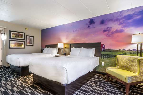  - Clarion Pointe Hotel Richmond - I-75, Exit 90