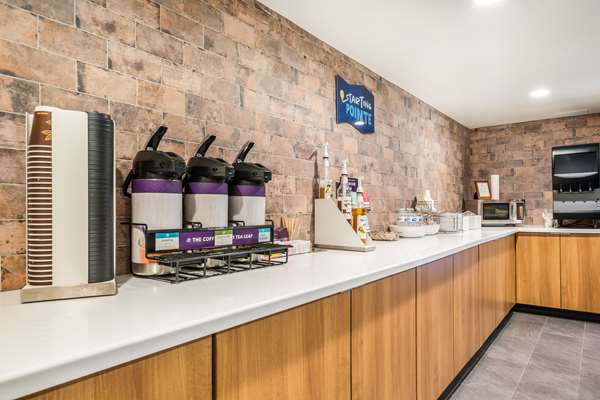 Amenities - Clarion Pointe Hotel Richmond - I-75, Exit 90