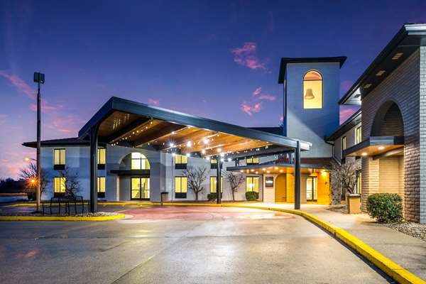 Exterior view - Clarion Pointe Hotel Richmond - I-75, Exit 90