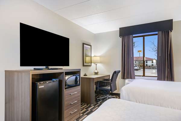  - Clarion Pointe Hotel Richmond - I-75, Exit 90