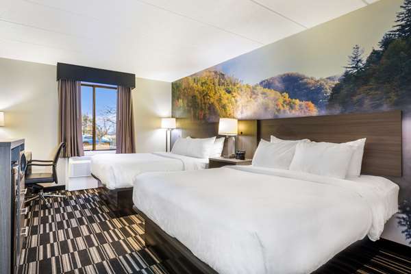  - Clarion Pointe Hotel Richmond - I-75, Exit 90