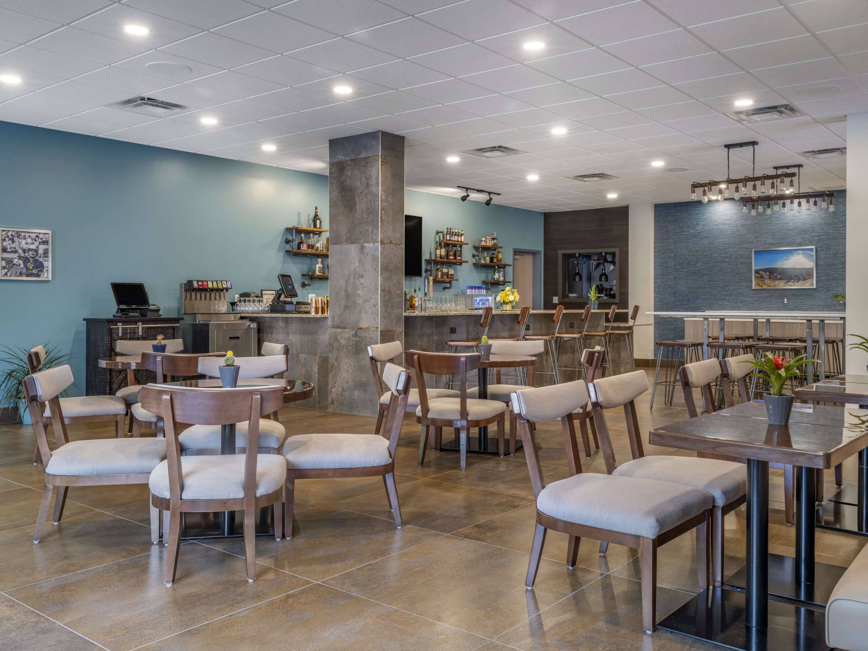 Hotel bar | The Cranberry, Ascend Hotel Collection