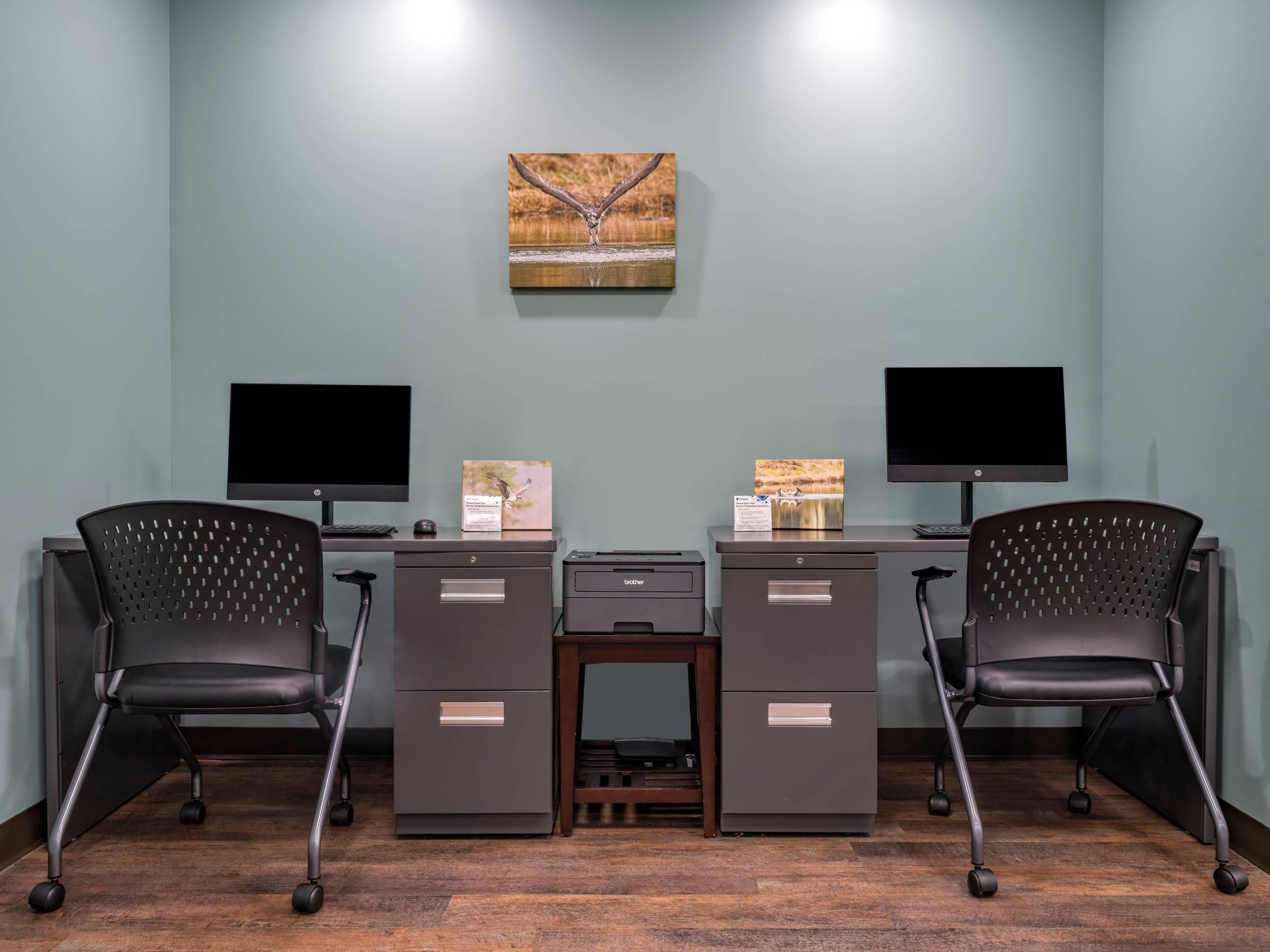 Business center | The Cranberry, Ascend Hotel Collection