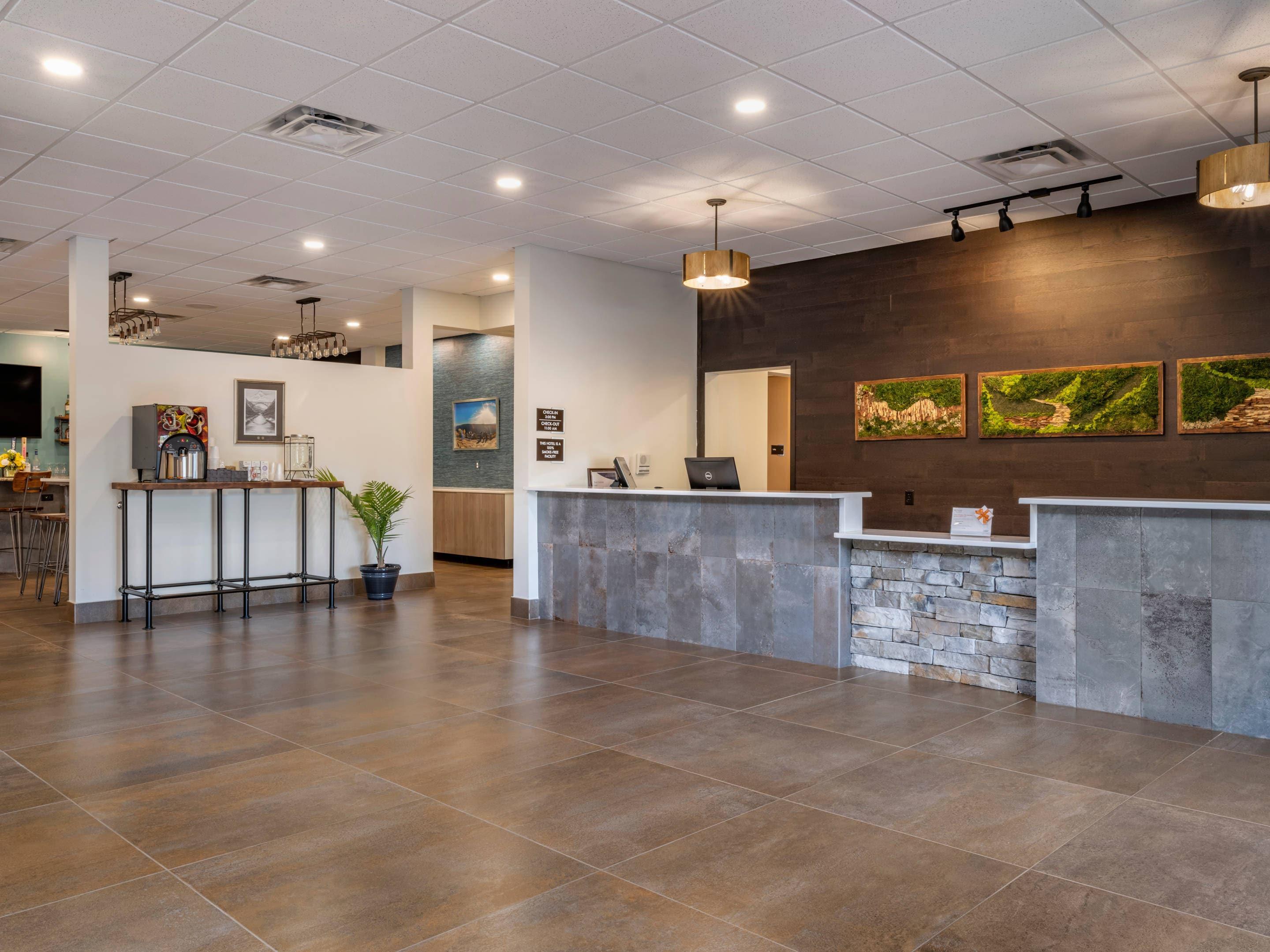 Spacious lobby | The Cranberry, Ascend Hotel Collection