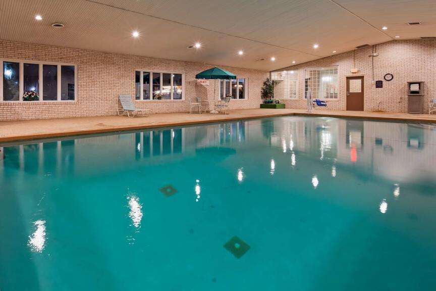 Days Inn Whitmore Lake, MI - See Discounts