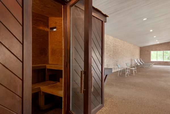 Spa - Days Inn Whitmore Lake