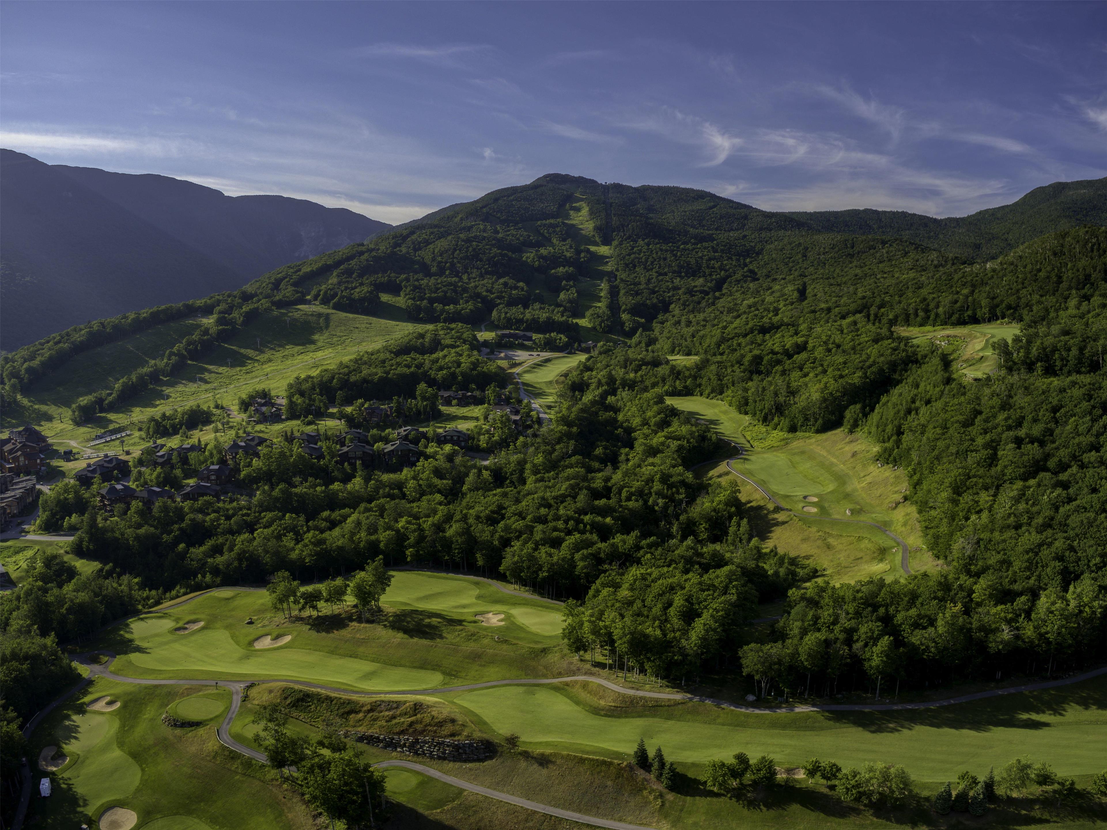 Golf | The Lodge at Spruce Peak, a Destination by Hyatt Residence