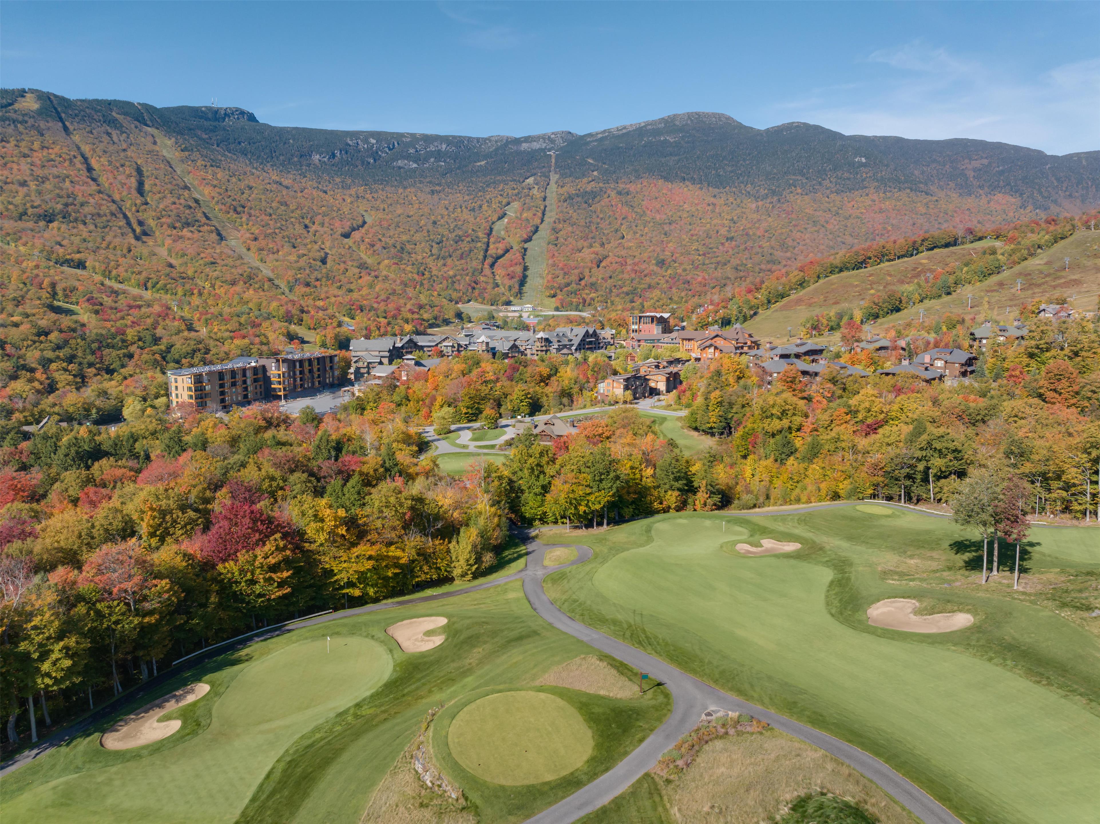 Golf | The Lodge at Spruce Peak, a Destination by Hyatt Residence