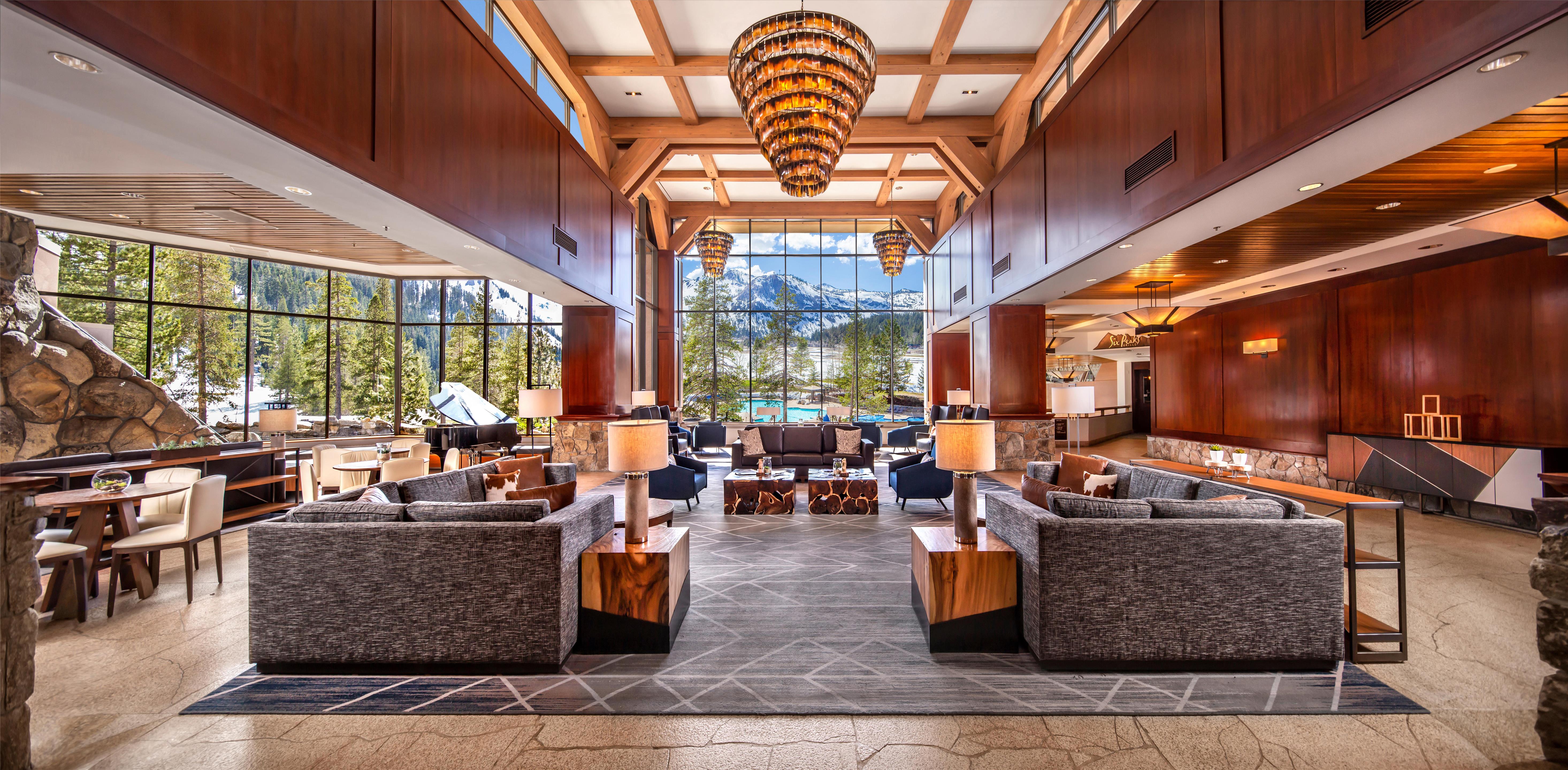 Pool | Everline Resort & Spa Lake Tahoe