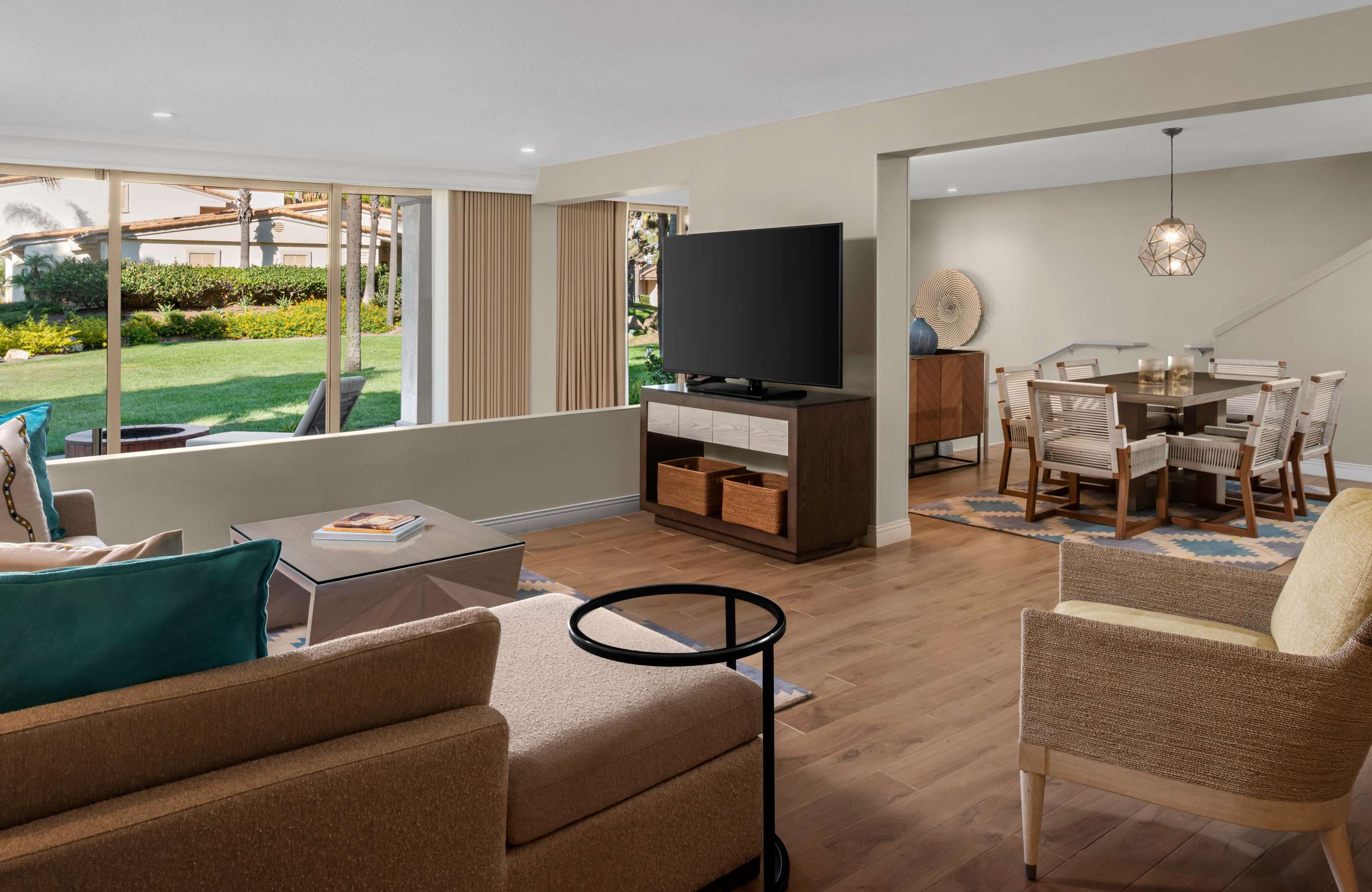 Silver Strand Suite Living Room
