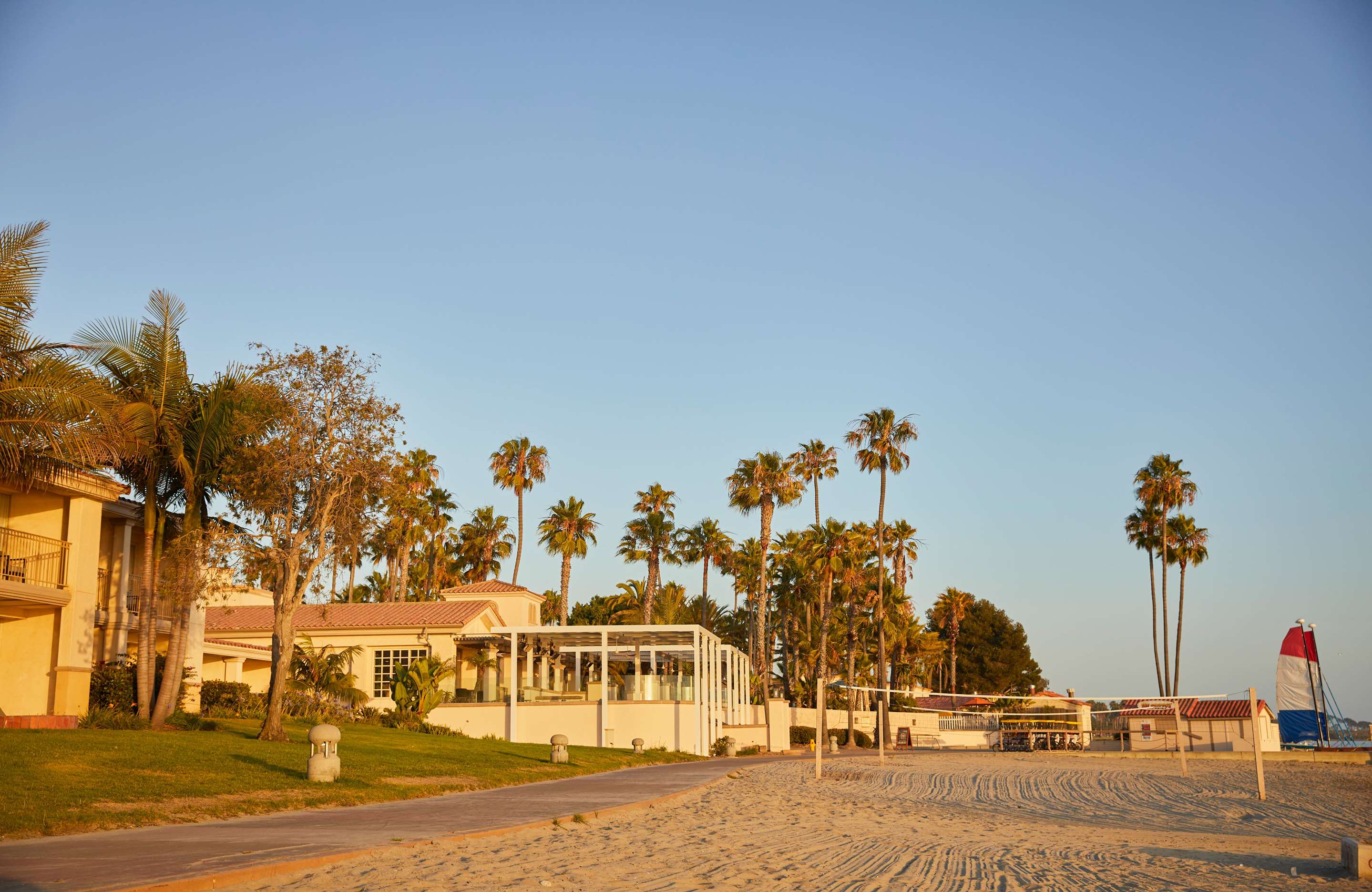 beach | San Diego Mission Bay Resort