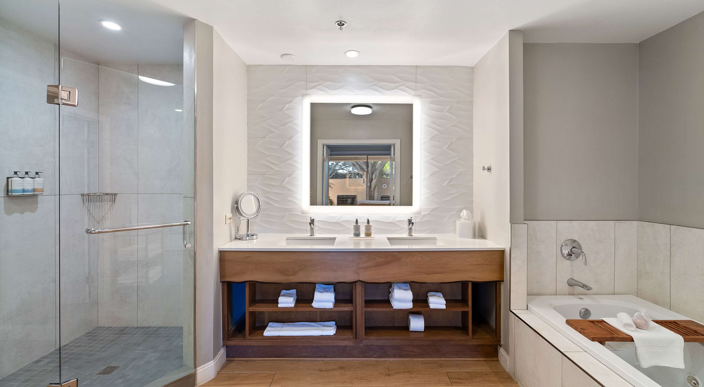 WindandSea Suite Bathroom