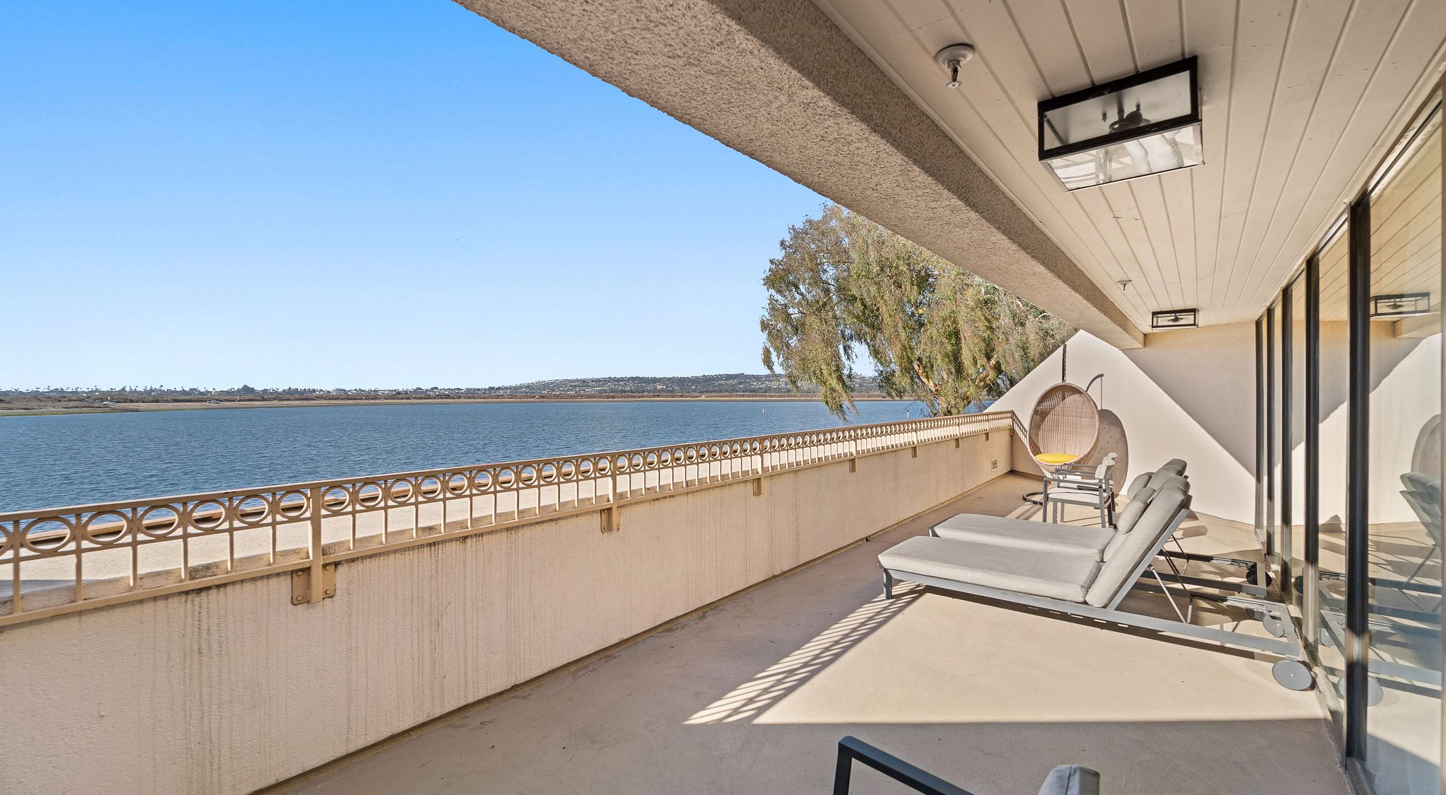 Moonlight Suite Balcony