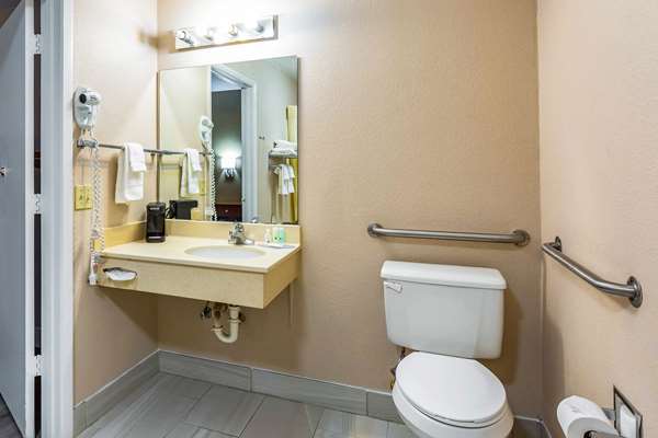  - Quality Inn Quincy - I-10, Exit 181