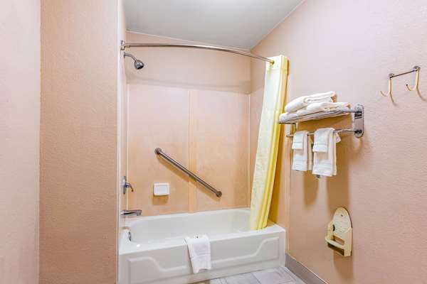  - Quality Inn Quincy - I-10, Exit 181