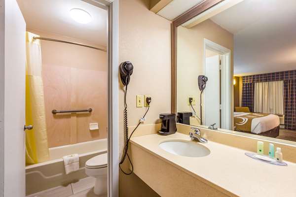  - Quality Inn Quincy - I-10, Exit 181