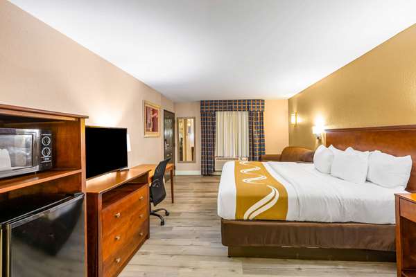  - Quality Inn Quincy - I-10, Exit 181