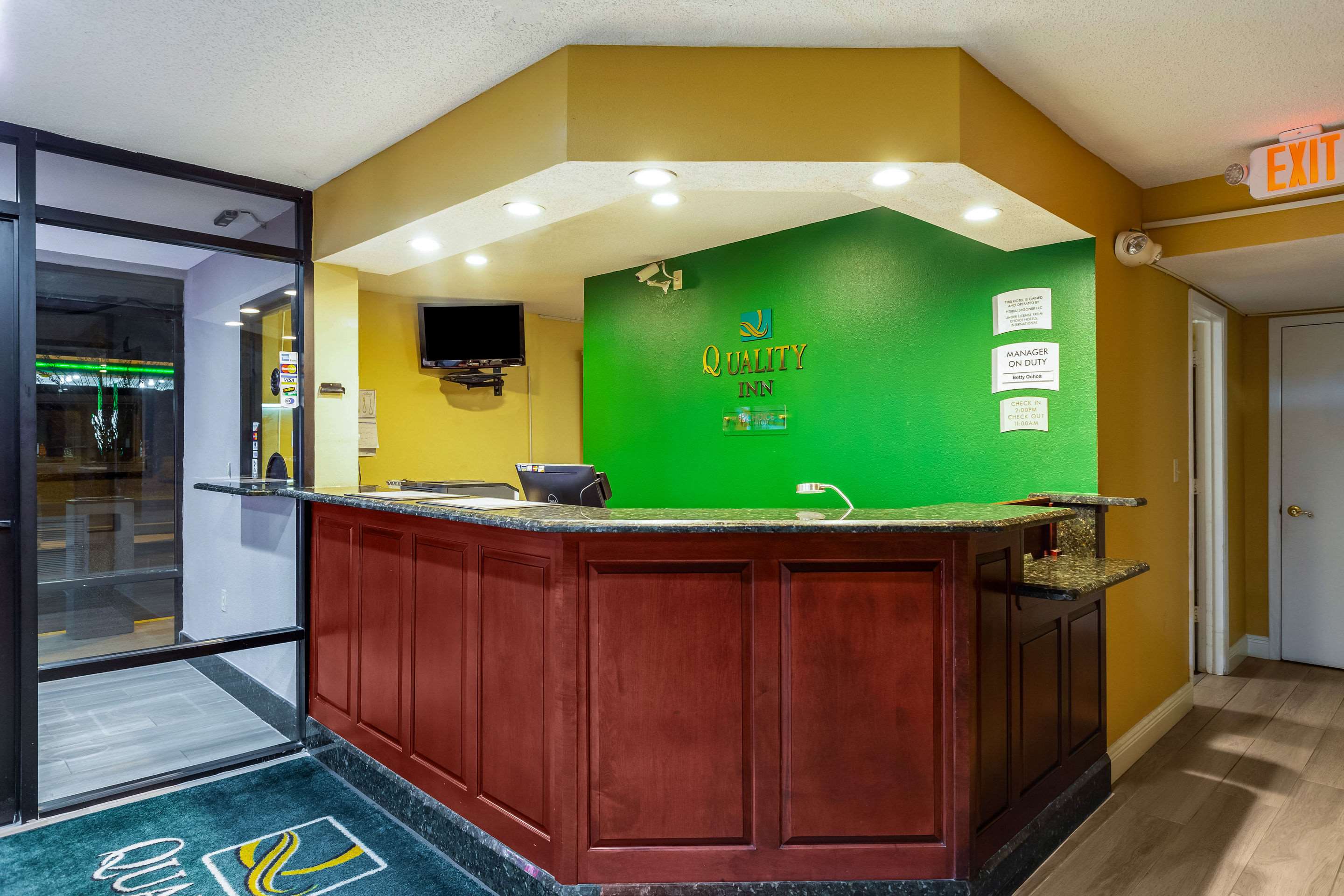 Front desk | Quality Inn Quincy - Tallahassee West