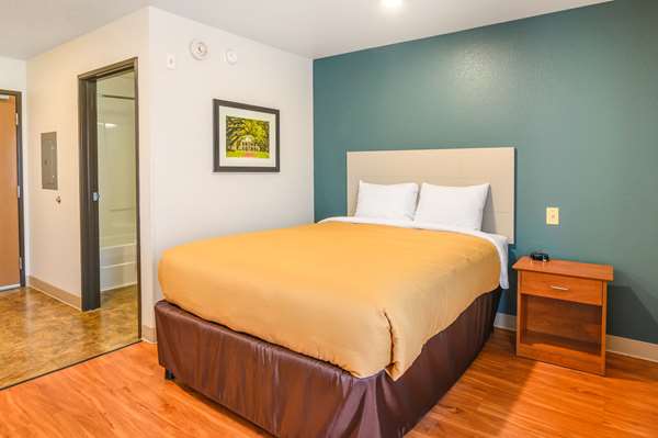  - Suburban Studios Hammond