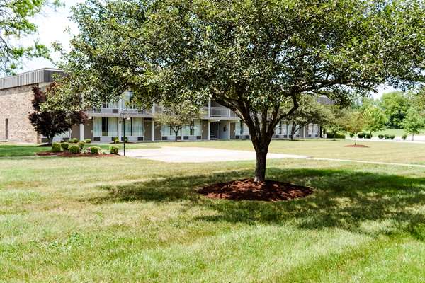 Exterior view - SureStay Hotel by Best Western Bowling Green - I-65, Exit 28