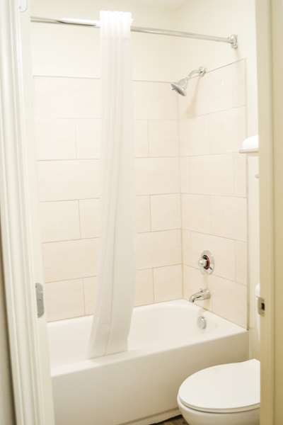  - SureStay Hotel by Best Western Bowling Green - I-65, Exit 28