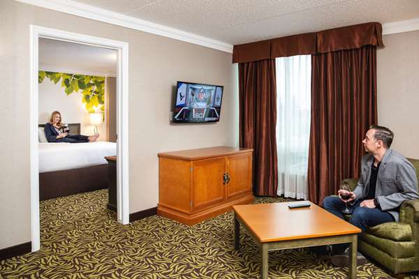 Suite - Varscona Hotel On Whyte Edmonton