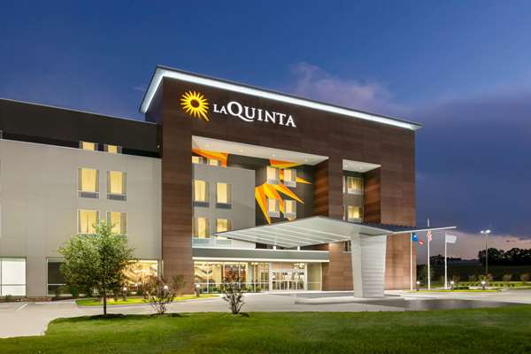 Exterior view - La Quinta Inn & Suites North College Station