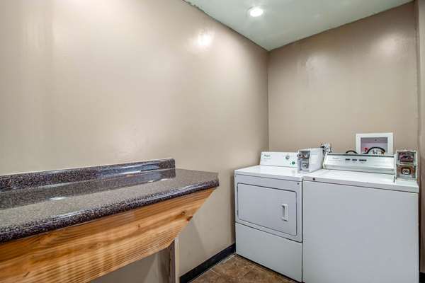Amenities - Quality Inn & Suites West Columbia - I-26, Exit 115