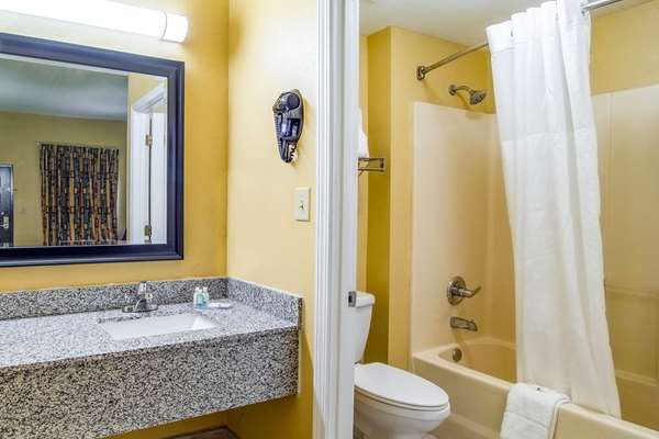  - Quality Inn & Suites West Columbia - I-26, Exit 115