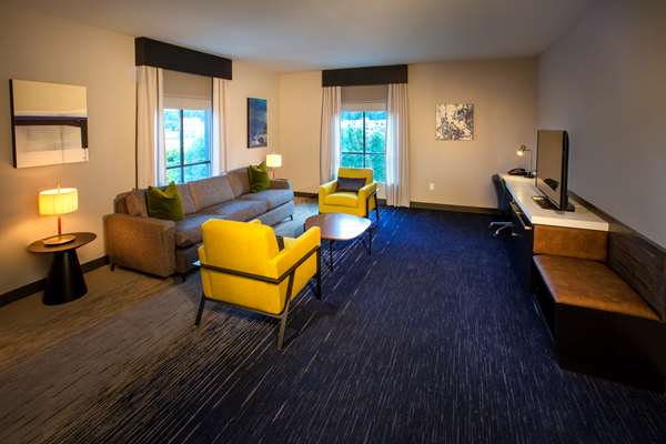  - Hilton Garden Inn Redmond