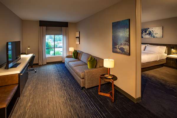  - Hilton Garden Inn Redmond