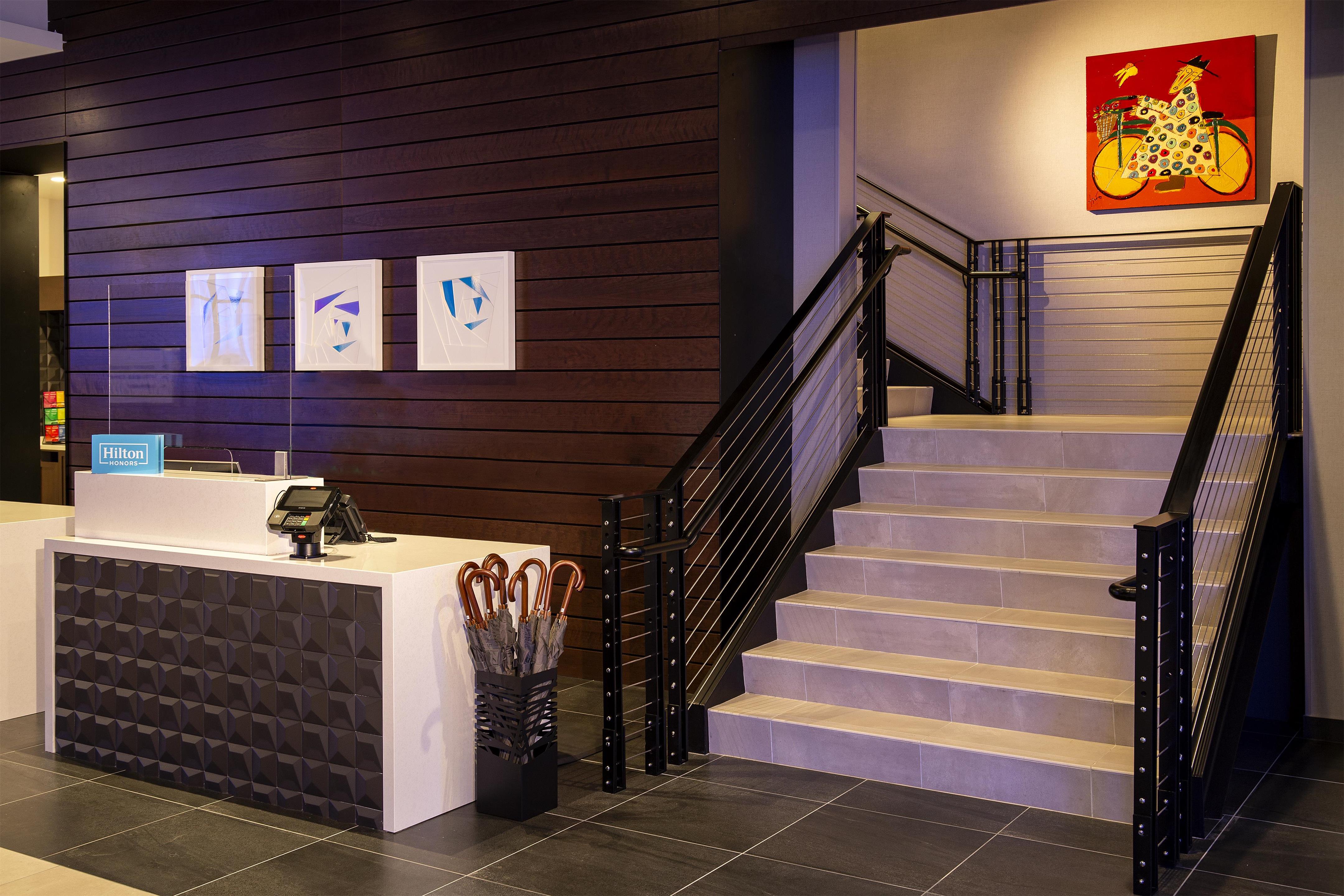Reception | Hilton Garden Inn Redmond Seattle