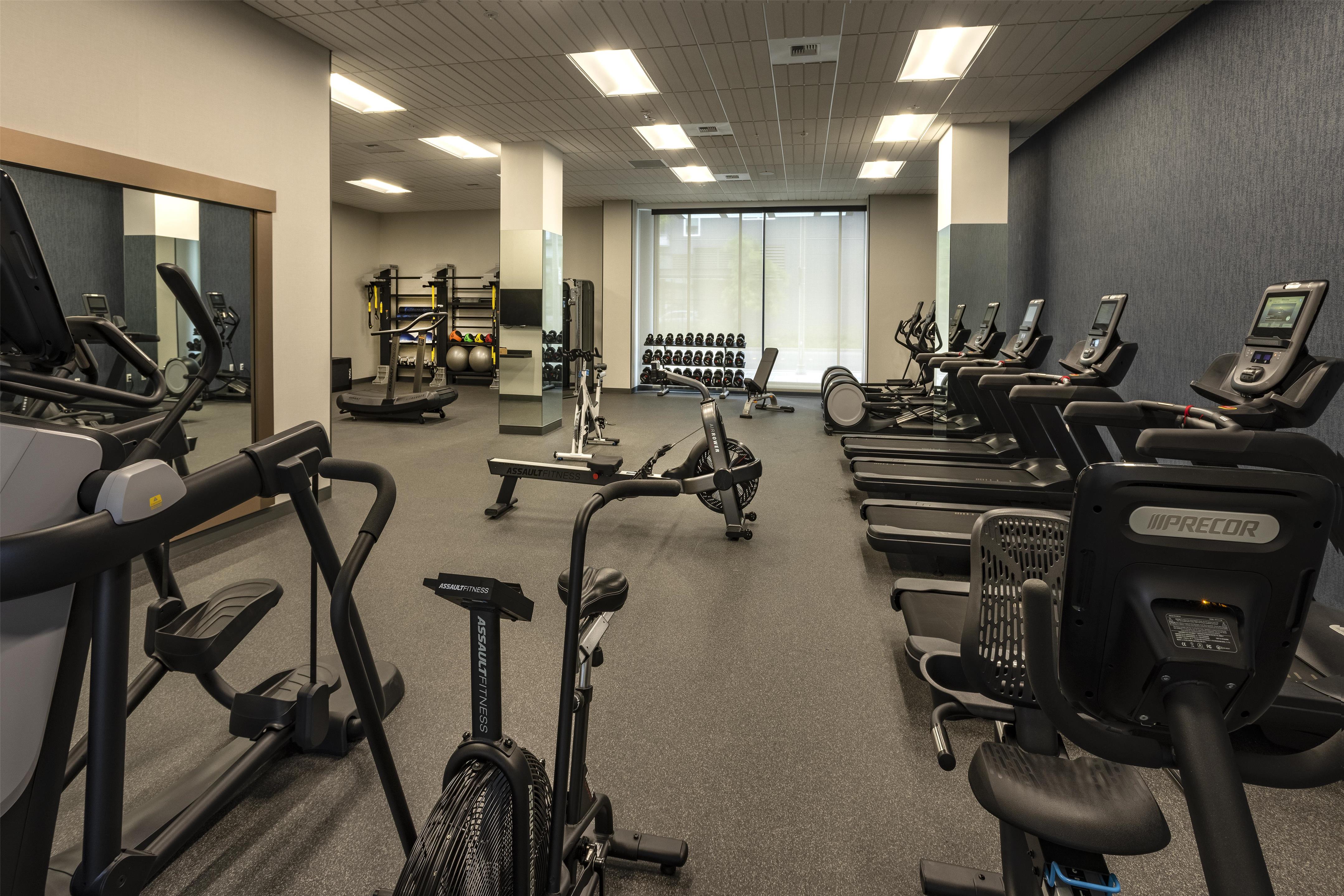 Health club fitness center gym | Hilton Garden Inn Redmond Seattle