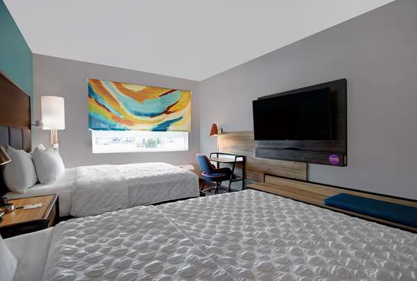  - Tru by Hilton West Knoxville - I-40 & I-75, Exit 374