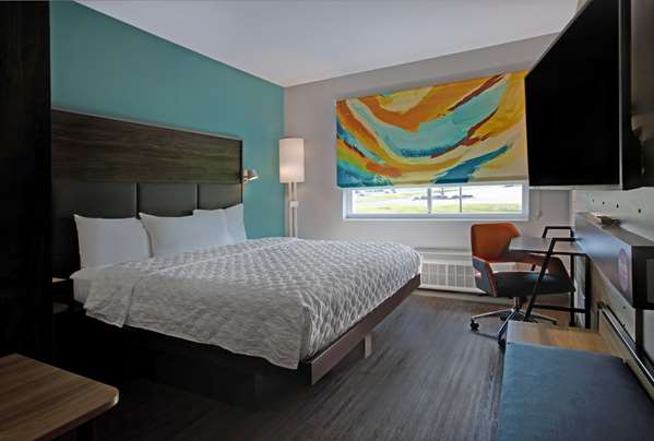  - Tru by Hilton West Knoxville - I-40 & I-75, Exit 374