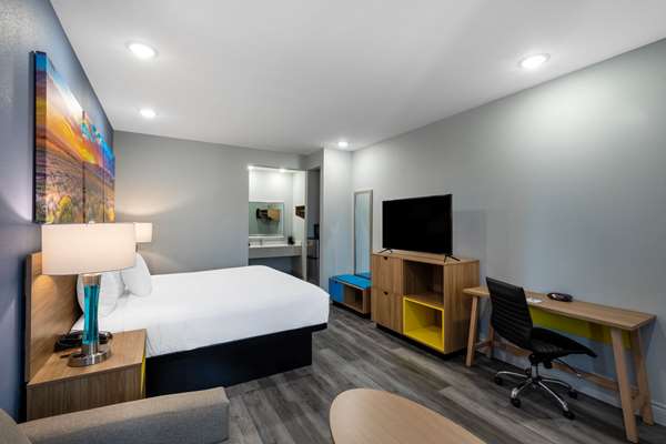  - Days Inn University Houston