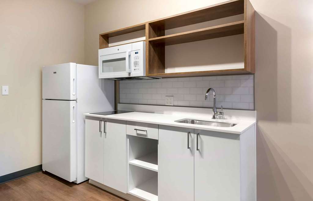 EXTENDED STAY AMERICA PREM STE-guestroom-Guest Room,Kitchen/Kitchenette,On-Site.jpg