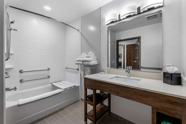 Suite - Comfort Suites Stuart