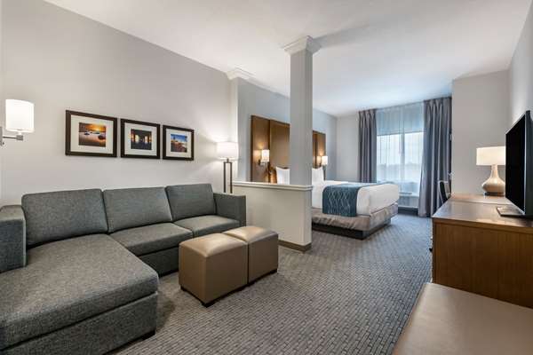 Suite - Comfort Suites Stuart
