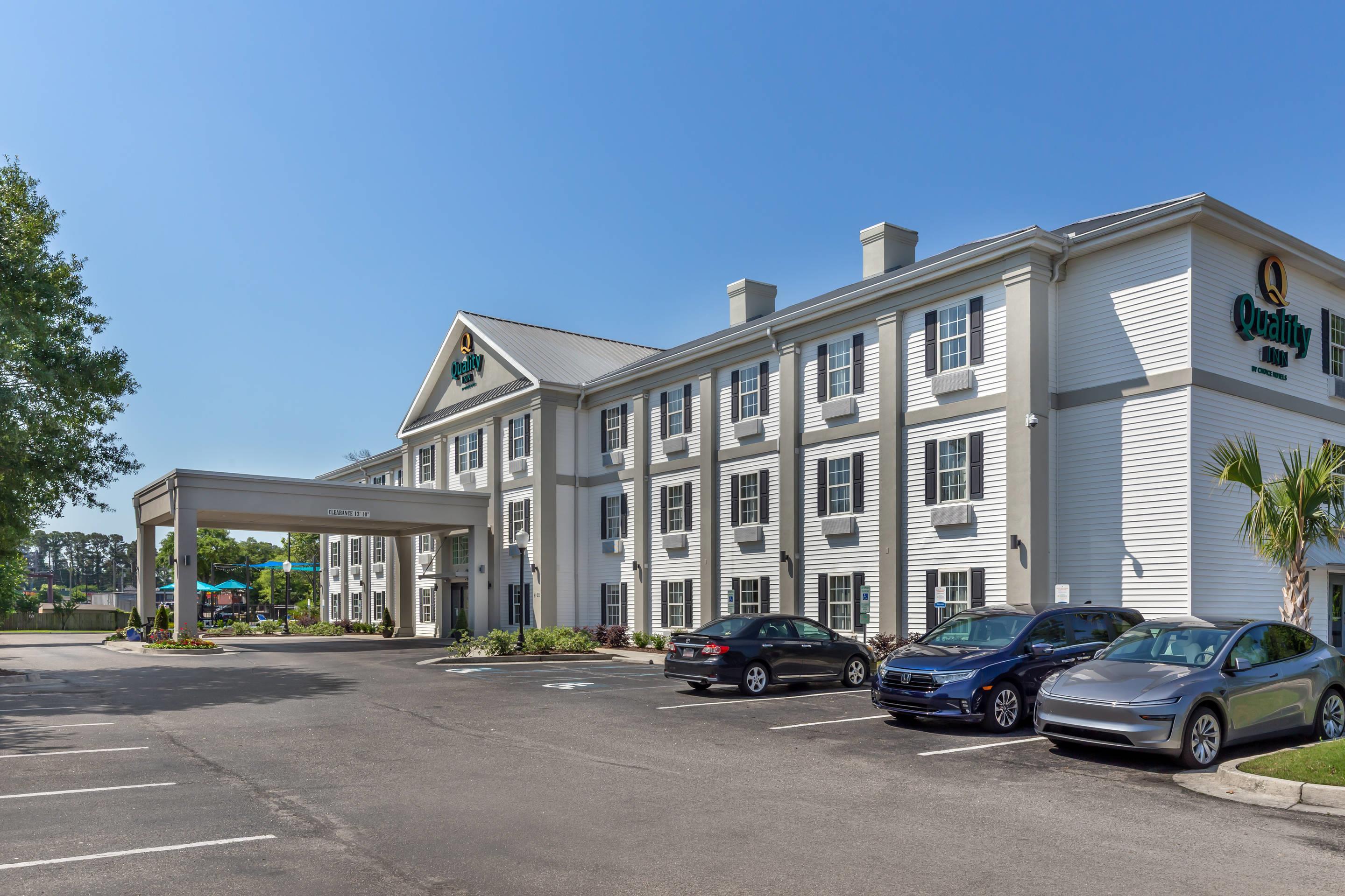Hotel exterior | Quality Inn Wilmington